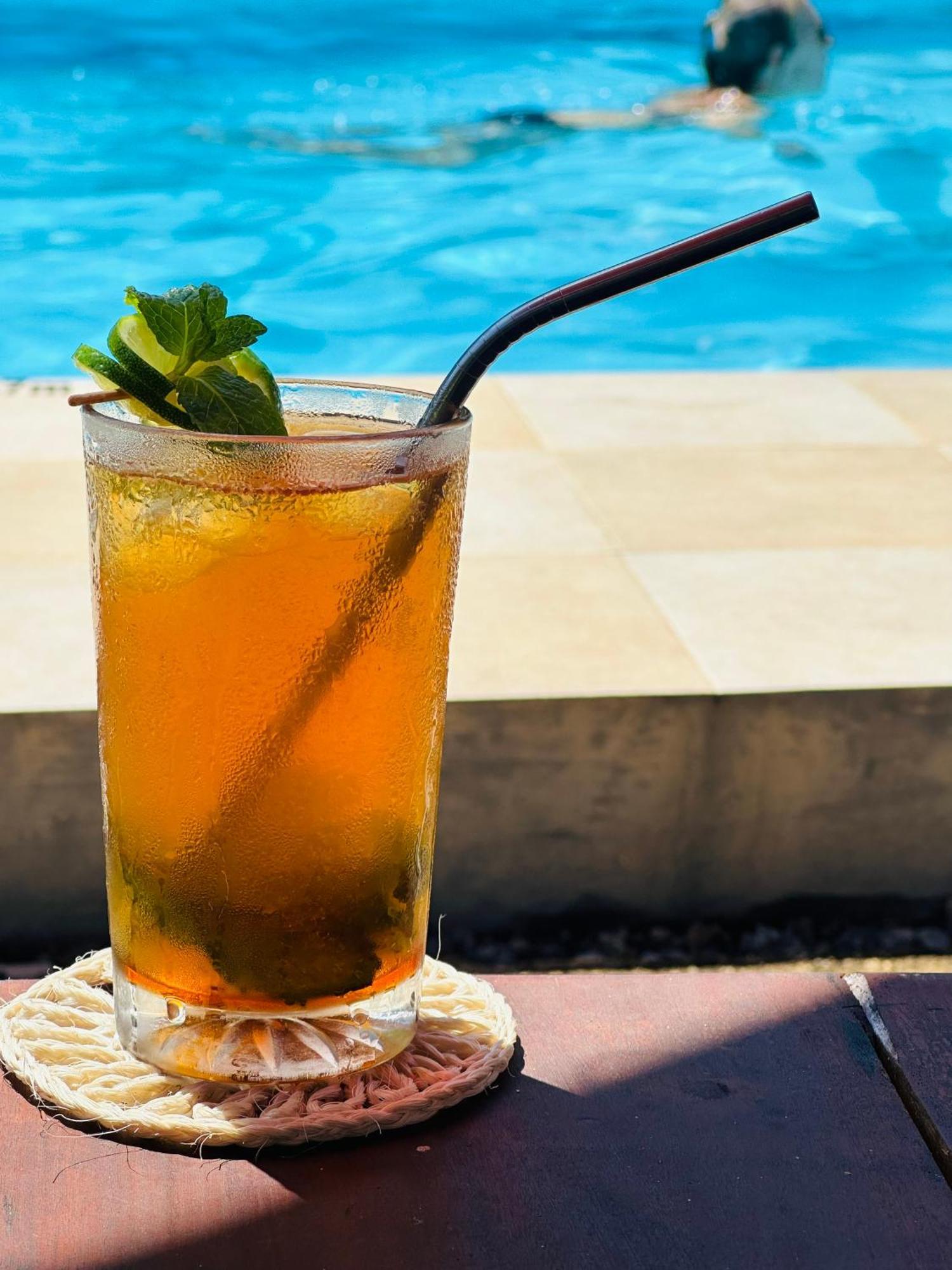 Green Parrot Beach Resort Tangalle Esterno foto