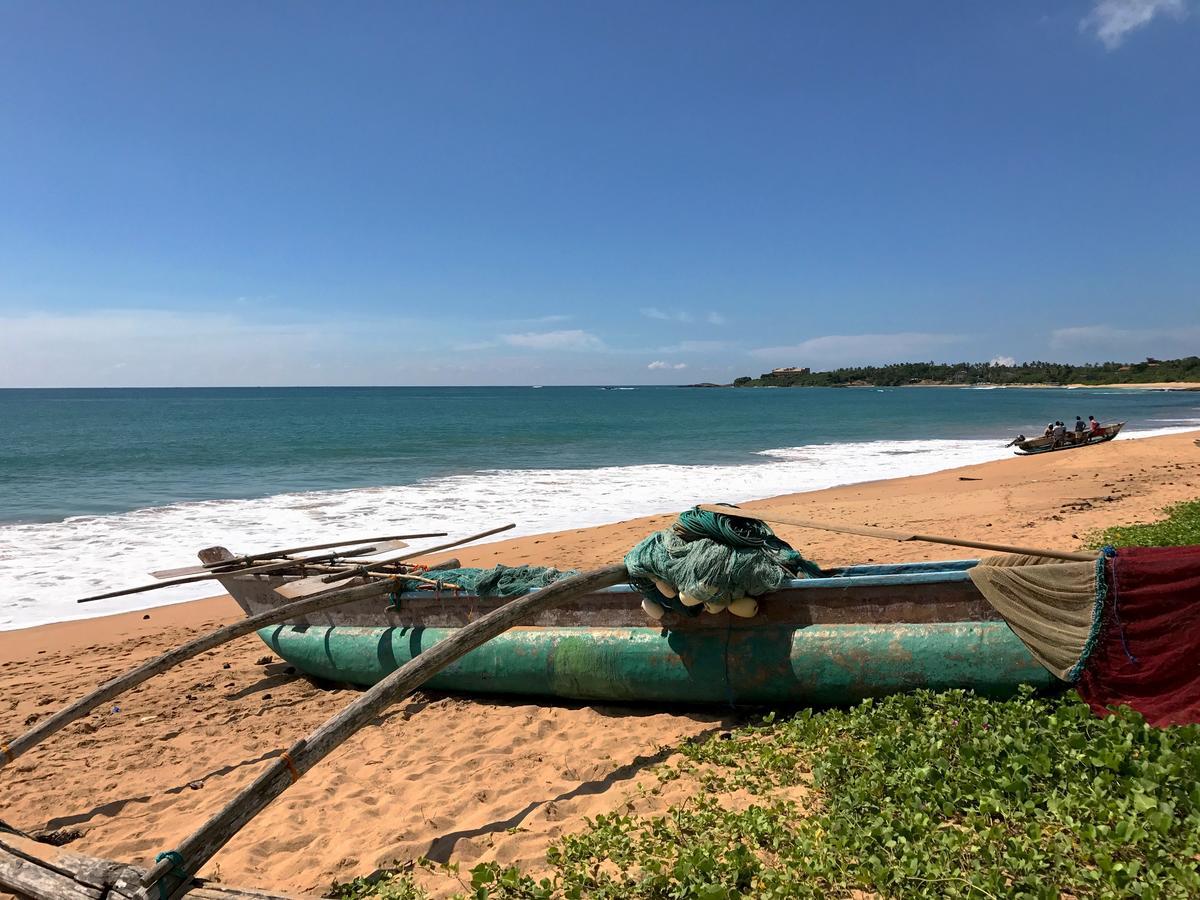 Green Parrot Beach Resort Tangalle Esterno foto