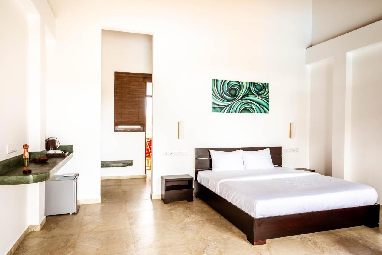 Green Parrot Beach Resort Tangalle Esterno foto