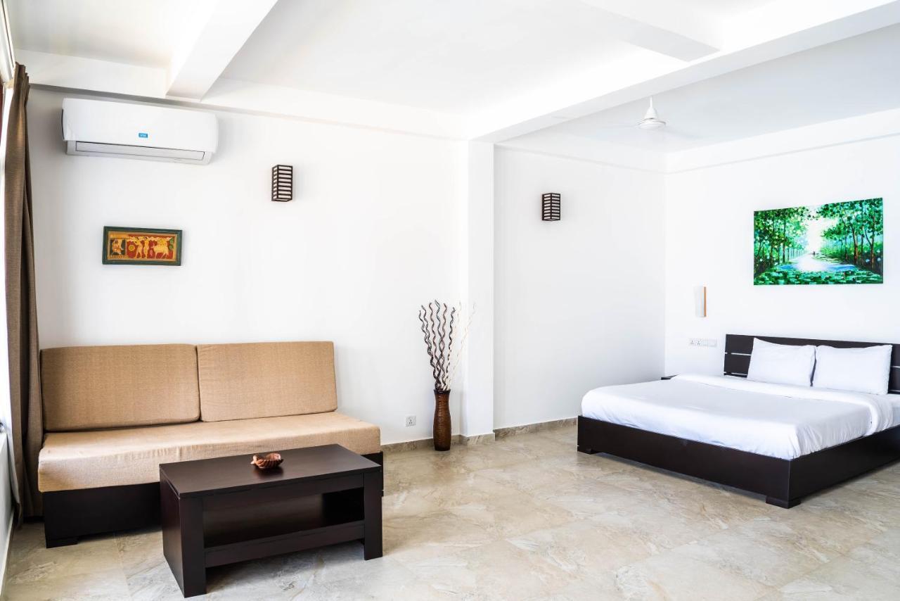 Green Parrot Beach Resort Tangalle Esterno foto